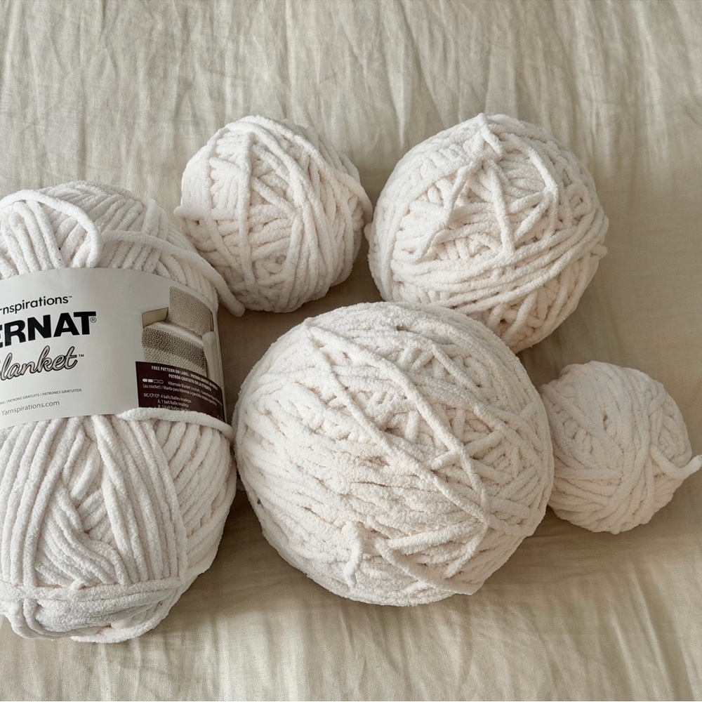 SOLD - Bernat Blanket Yarn in colour Whipped Cream Yarn Bundle